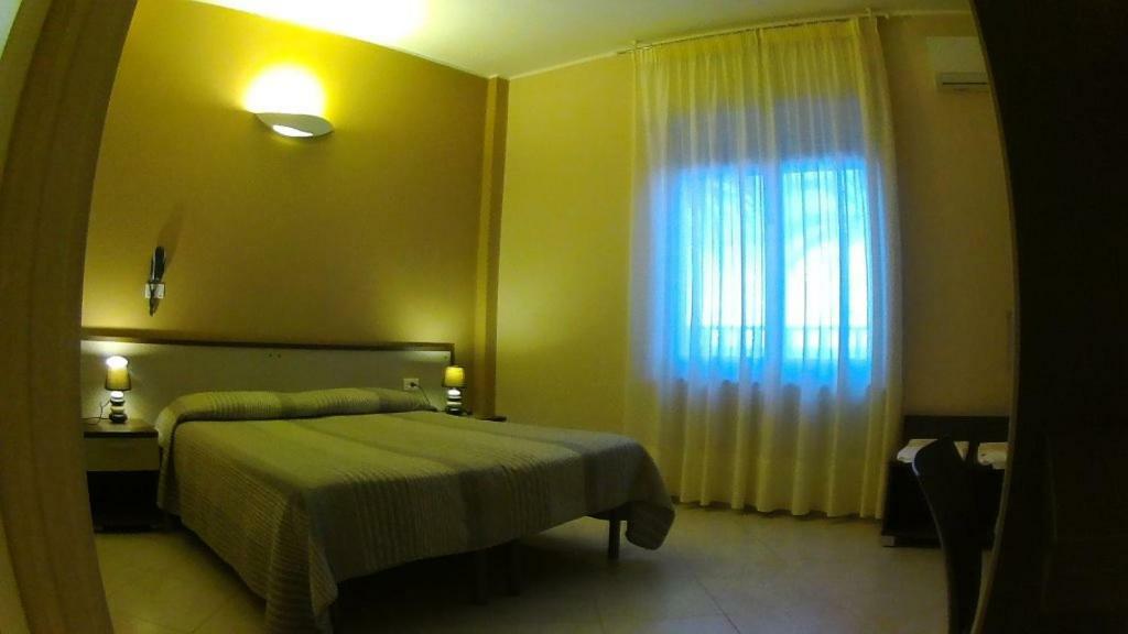 Albergo Sorriso Spotorno Exteriör bild
